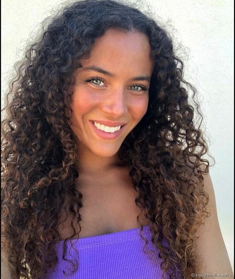 Illana Barry OnlyFans Model Bilder