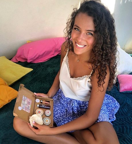 Illana Barry OnlyFans geleakt.