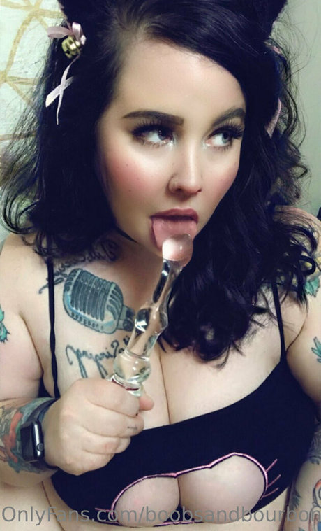 boobsandbourbonfree Nackt OnlyFans Porn