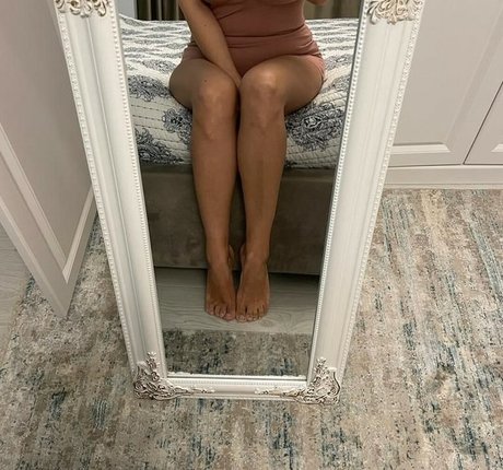 Ella Mom OnlyFans Leaj