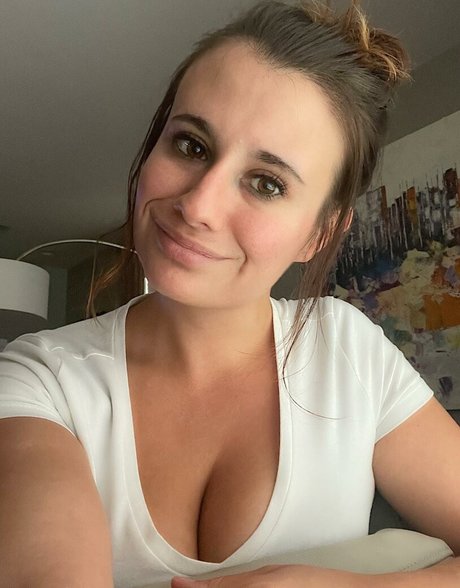 LillyBehave OnlyFans öffentliche Fotos OnlyFans