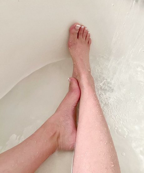 LillyBehave Gratis OnlyFans Inhalte