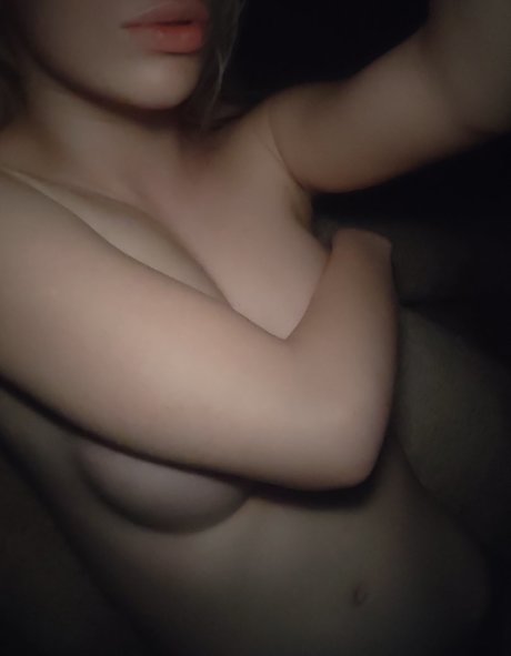 Lolibela Oben ohne OnlyFans