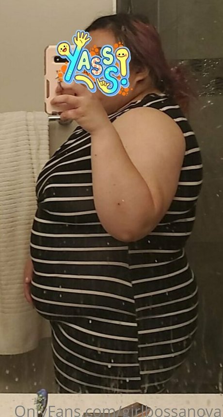 girlbossanova Leaks von Nacktbildern auf OnlyFans