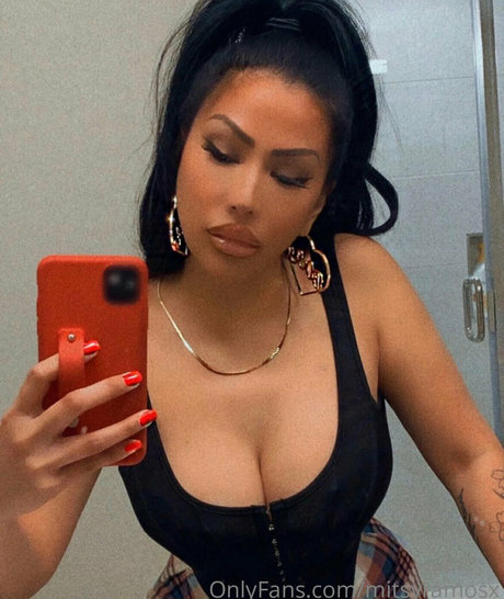 mitsyramosx OnlyFans geleakter Pornografie