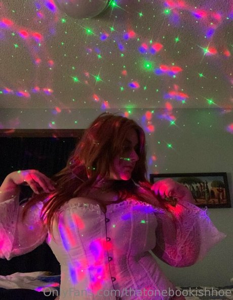 thebookishhoe OnlyFans Nacktbilder