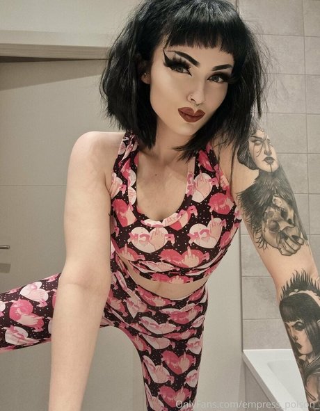 Empress Poison OnlyFans Bilder