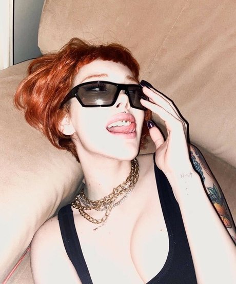 anthealefteria OnlyFans Nackt