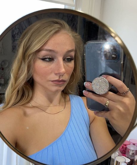 Hannah Alyssa Woods OnlyFans Fotos