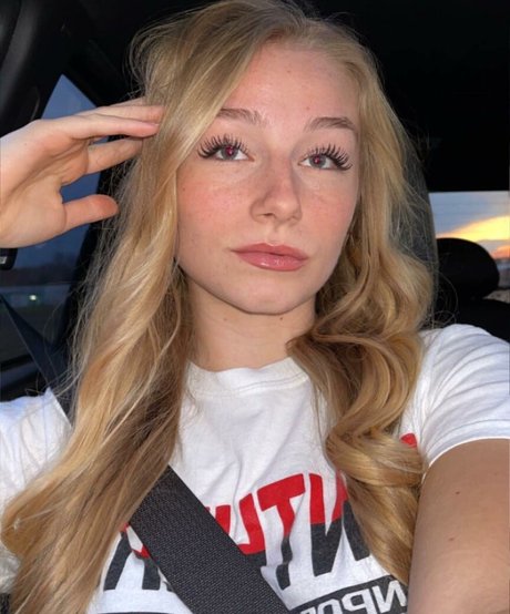 Hannah Alyssa Woods OnlyFans Leak