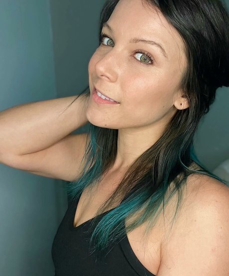 Kora Raw OnlyFans Gratis-Inhalte