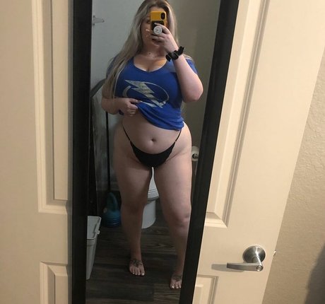 Bailey Bee OnlyFans Pornografie