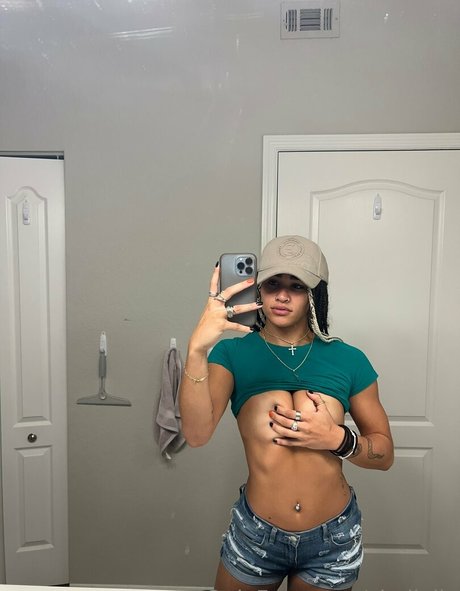 chalially Gratis OnlyFans Inhalte