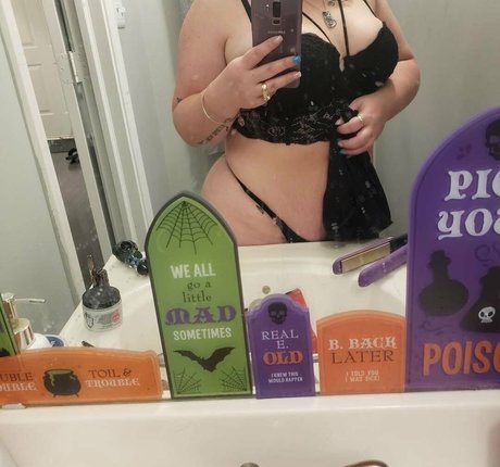 mommithiccc OnlyFans Inhalte