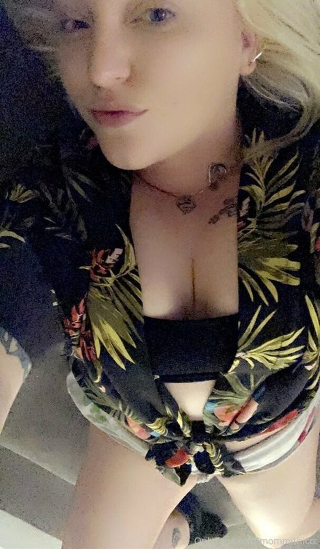 mommithiccc Leaked OnlyFans Sex Tape