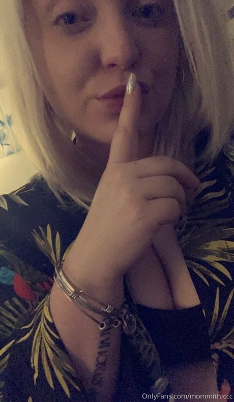 mommithiccc Nacktbilder OnlyFans Leak