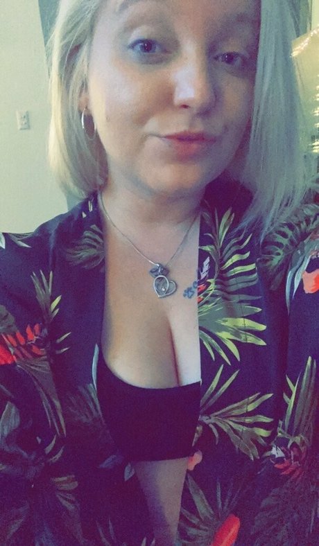 mommithiccc OnlyFans Nacktfotos