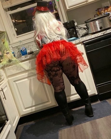 mommithiccc OnlyFans Bilder