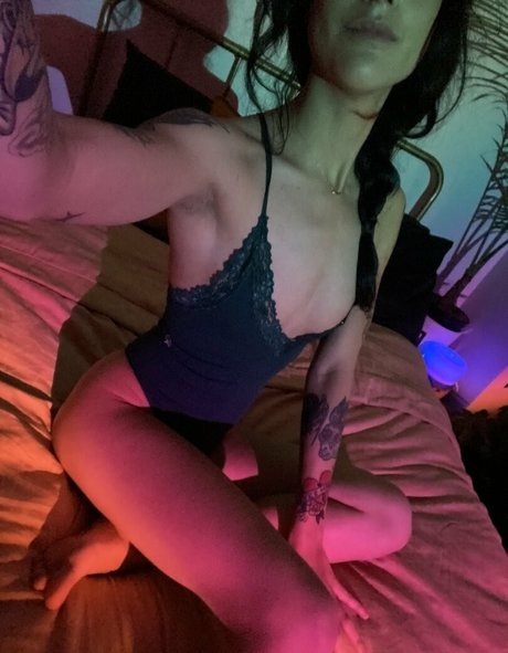 whoreticulture Titten OnlyFans