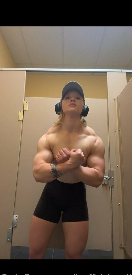 buff blondie OnlyFans X