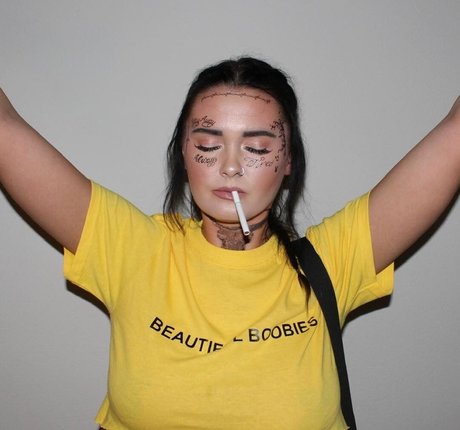 Michelleyroo Model OnlyFans Foto