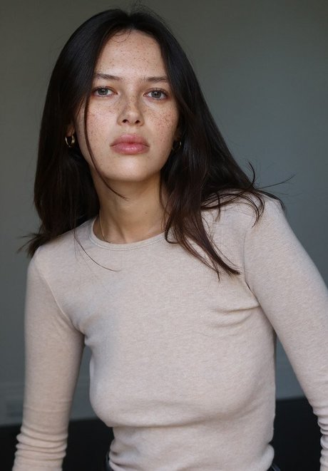 Naomi Stevens Auf OnlyFans