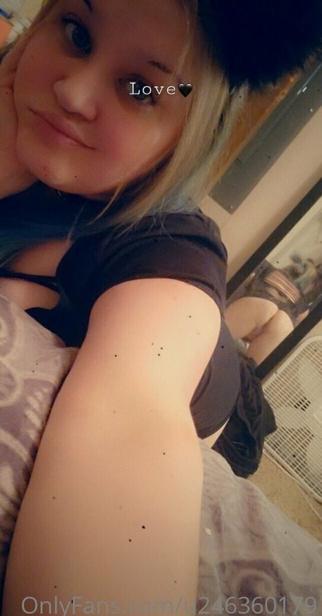 naughtylilnekofree OnlyFans Bilder nackt