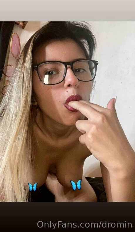 hängende titten onlyfans hübsch Selfie