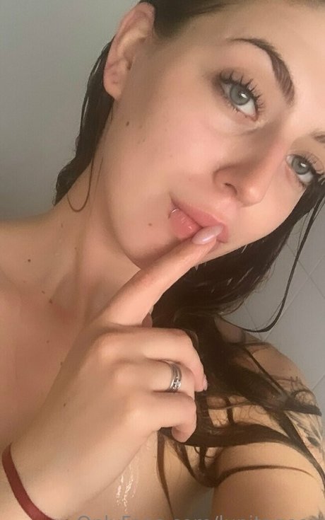 lunitageex OnlyFans Brüste Bild