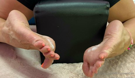 flirtypawsfree Nacktbilder von OnlyFans