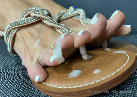 flirtypawsfree Leak von OnlyFans-Inhalten