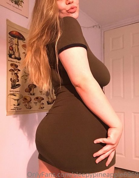 sleepypineapple6969 OnlyFans Leak