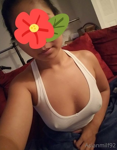 asianmilkers OnlyFans Nacktfotos