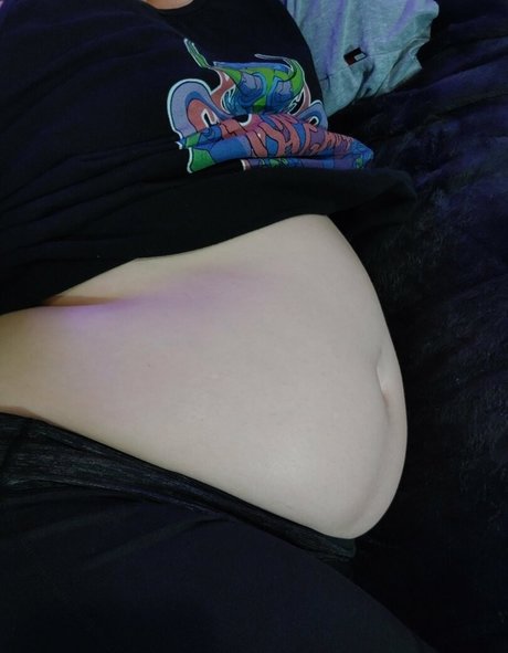 abbybeebelly Leak von OnlyFans Pornografie