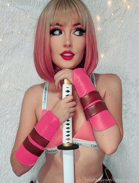 stacycosplays OnlyFans schlank