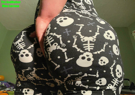 godmotherofassfree Nacktbilder auf OnlyFans