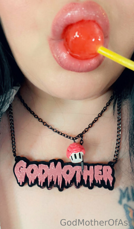 godmotherofassfree OnlyFans kostenlos geleakt