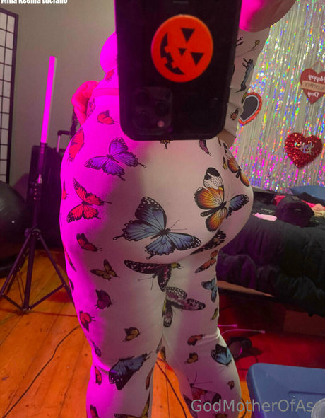 godmotherofassfree NurlyFans-Pornoleaks