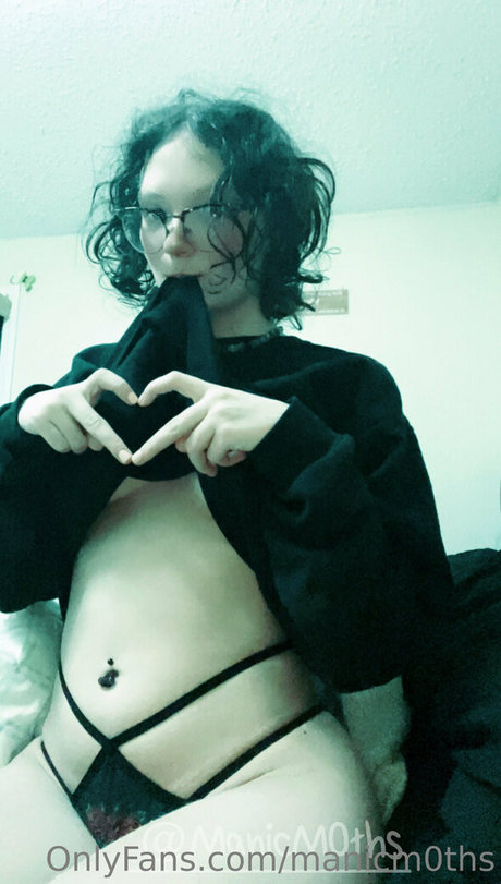 manicm0ths Nacktporno OnlyFans