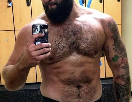 thecavemanxxx OnlyFans explizite Inhalte