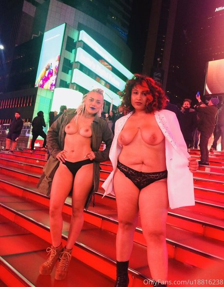 Naked Intelligence Nacktbilder von OnlyFans geleakt