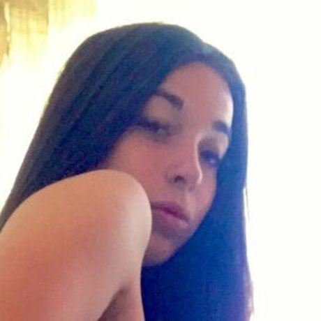 Kiaramaidi_ OnlyFans geleakter Pornografie