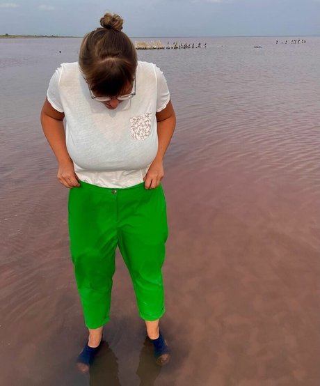 zierliche nackte onlyfans heiß nackt Aufnahme