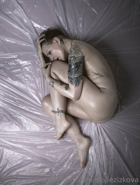 oliviezizkova XXX Leak OnlyFans Leak