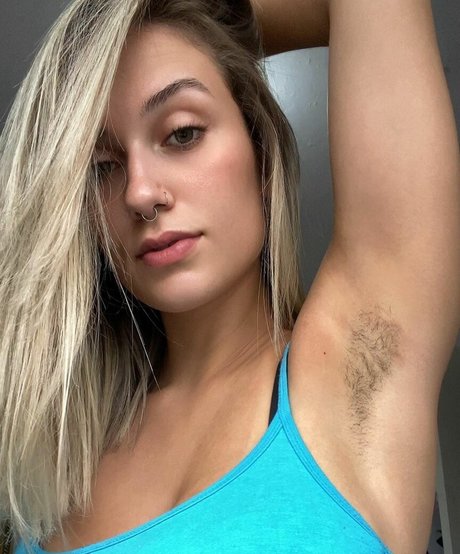 louiseadams OnlyFans Bilder