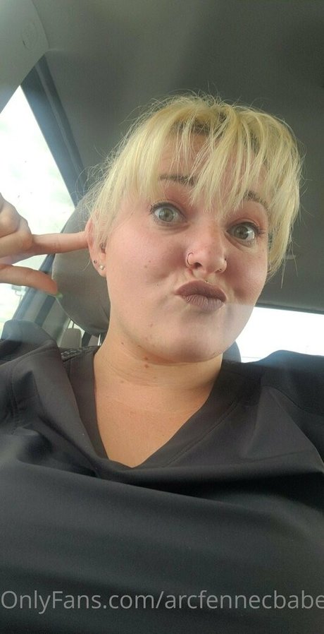 arcfennecbabe OnlyFans Nacktfotos