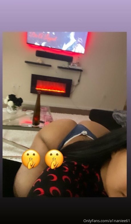 Princess A1naniee OnlyFans Bilder