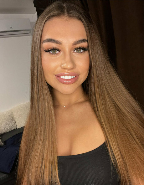 leila kaminskaya OnlyFans Nacktbilder