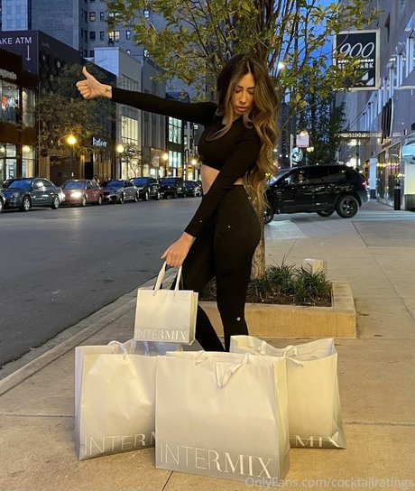 cocktailratings Nacktbilder von OnlyFans geleakt