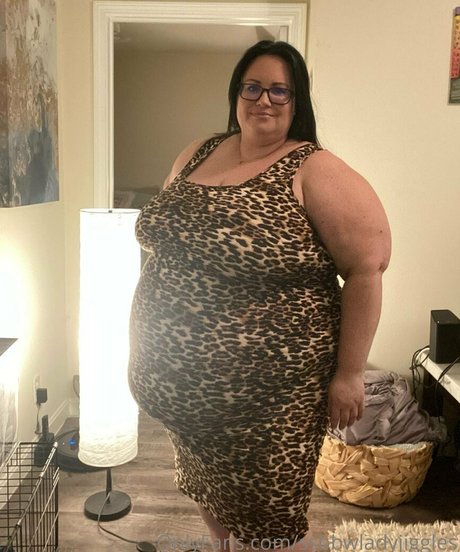 ssbbwladyjiggles OnlyFans schlank